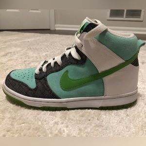 Nike Dunk High W8